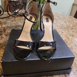 Black heels 8.5